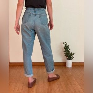 Vintage High-Waisted Jeans